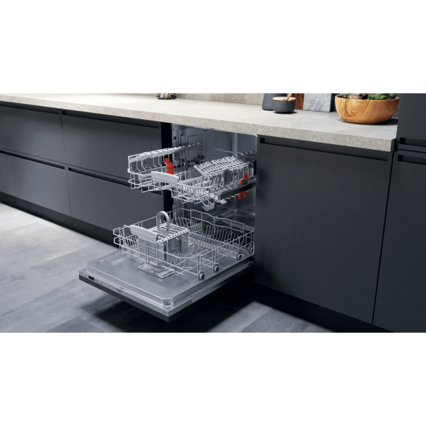 HIC 3C34  Hotpoint Ariston Lavastoviglie incasso 14 coperti D